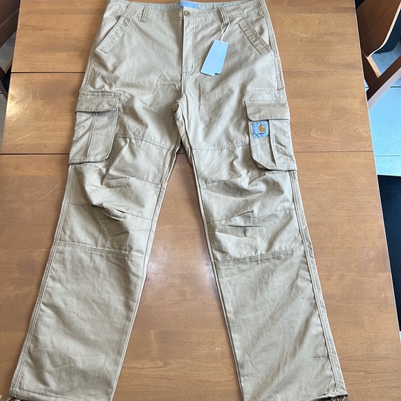 Carhartt WIP tan cargo pants - Picture 1 of 3